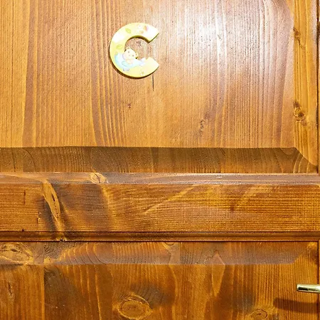 Emidio E Carmen Nyaraló *